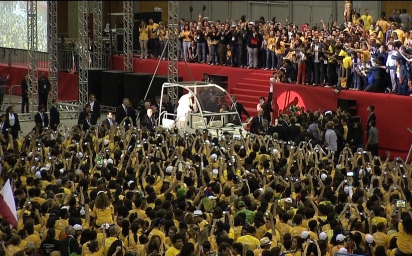 [VIDEO] Papa se susreo s volonterima SDM-a