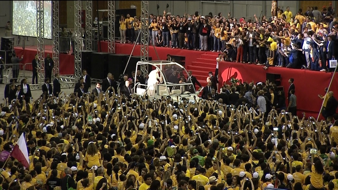 [VIDEO] Papa se susreo s volonterima SDM-a