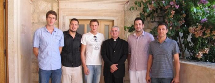 Biskup Uzinić primio zlatne dubrovačke olimpijce