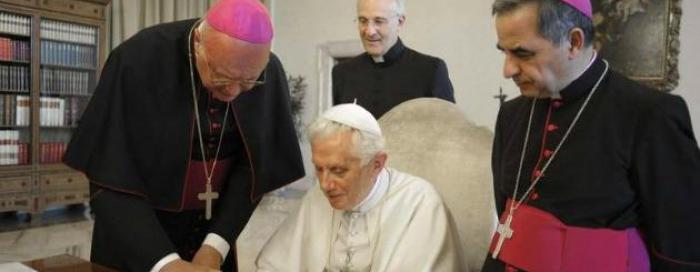 Papini tweetovi uskoro i na kineskom