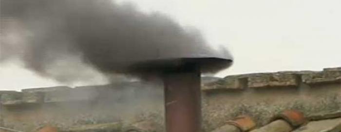 (VIDEO) Ponovno crni dim iz dimnjaka Sikstinske kapele