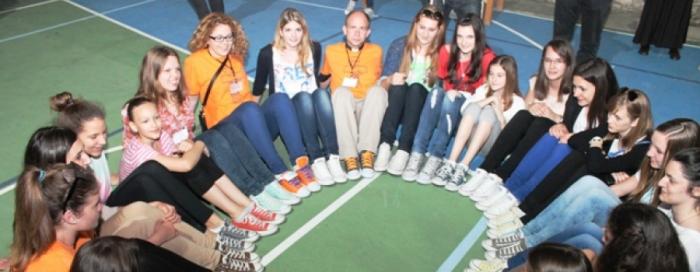 Biskupijski susret mladih: Križ iz Siska među mladima u Dubrovniku