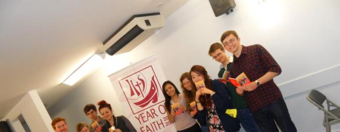 Engleski volonteri objavili knjigu o Svjetskom danu mladih