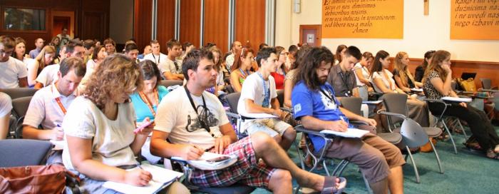 Zatvoren drugi Forum+