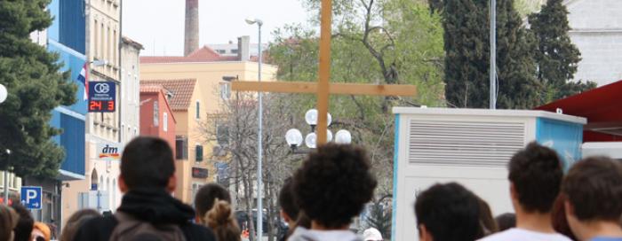 (VIDEO) Najavljujemo Križni put mladih Šibenske biskupije