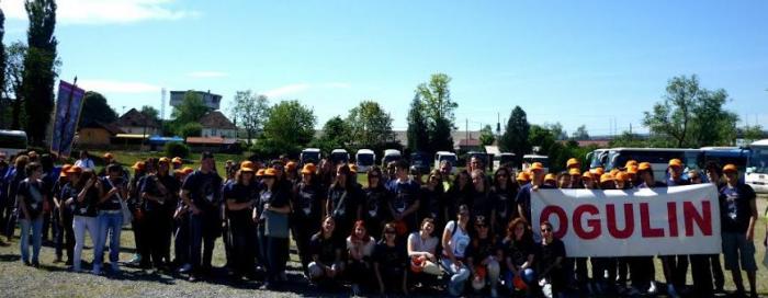 Križni put mladih Ogulinskog dekanata