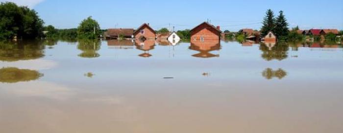 Vapaj uplašene djevojke: 'Kako god, proći će i ta poplava, a kad prođe što će biti s ljudima? Roditelje nisam čula danima'