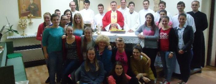 (VIDEO) Svjedočanstva s duhovne obnove za mlade