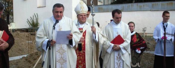 Blagoslovljen kamen temeljac Pastoralnog centra u Donjem Miholjcu