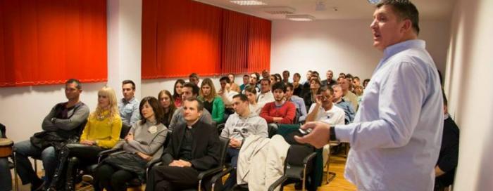 Ćakula s duhovnikom: Domovinski rat