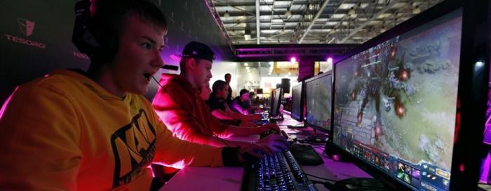 HALF LIFE: Iz života jednog gamera