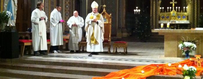 Sisački biskup Vlado Košić služio misu za mlade Hrvate u Pragu