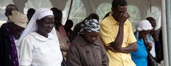 (VIDEO) Molitva za mir nakon napada na studente u Keniji