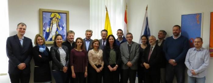 Ustrojen Odjel za komunikologiju HKS-a