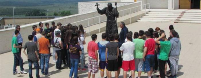 Integrirani nastavni dan u gospićkoj katedrali i Crkvi hrvatskih mučenika