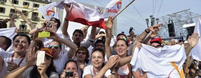 Papa Franjo mladima: Idite protiv struje i budite čedni!