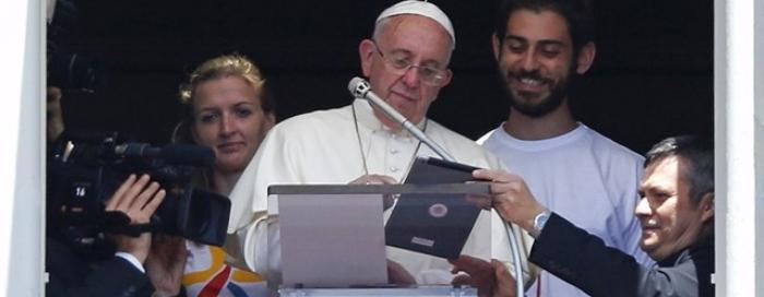 Papin pozdrav mladim misionarima na talijanskim plažama