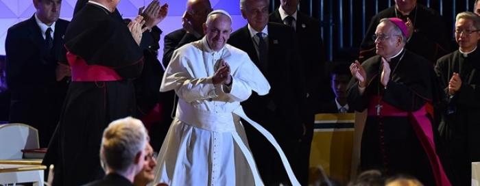 Papa: pozovite mlade da budu hrabri te da se odluče za brak i obitelj