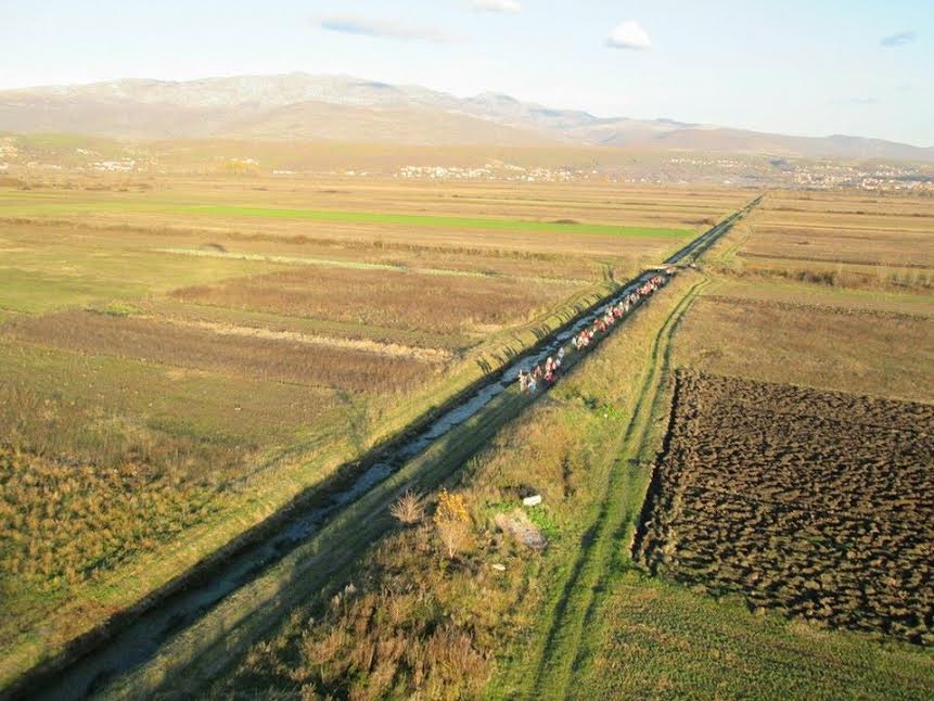 c76bc932-d3bf-41b7-bfc5-dc708b6cfcfb