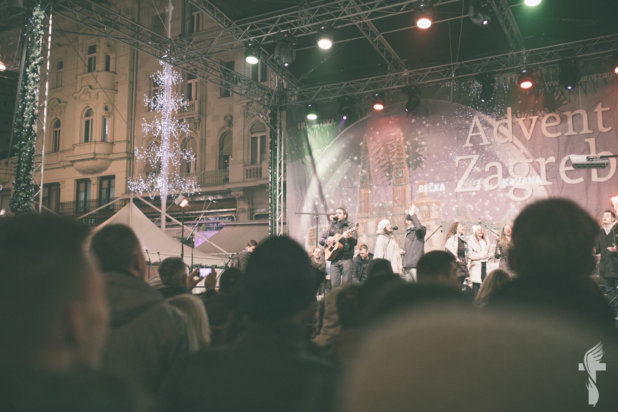 ˝Božja pobjeda˝ proslavila Isusa u centru Zagreba