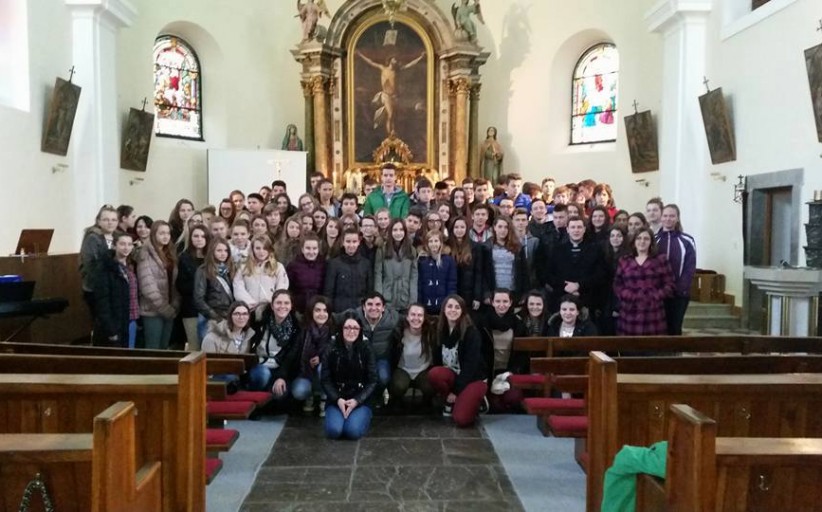 Ogulin: Dekanatski susret krizmanika