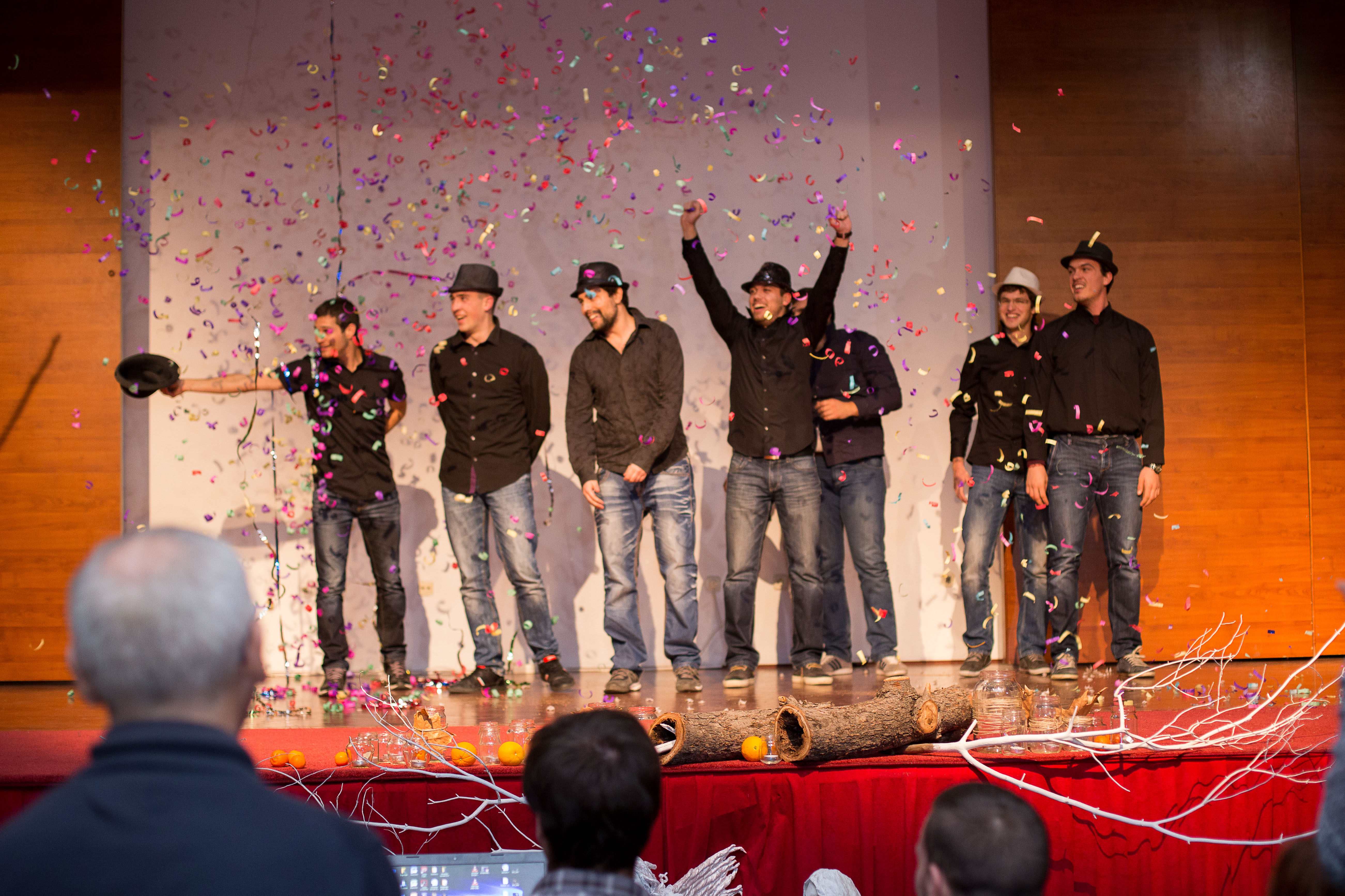 [VIDEO] Božićni susret mladih grada Splita - „Poklon: kupiti ili biti?!