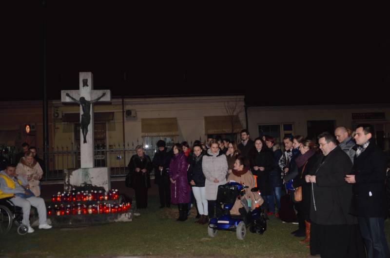 Javna molitva mladih u Slavonskom Brodu