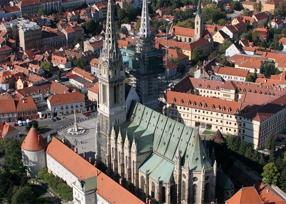 Hodočašće mladih Zagrebačke nadbiskupije u zagrebačku katedralu
