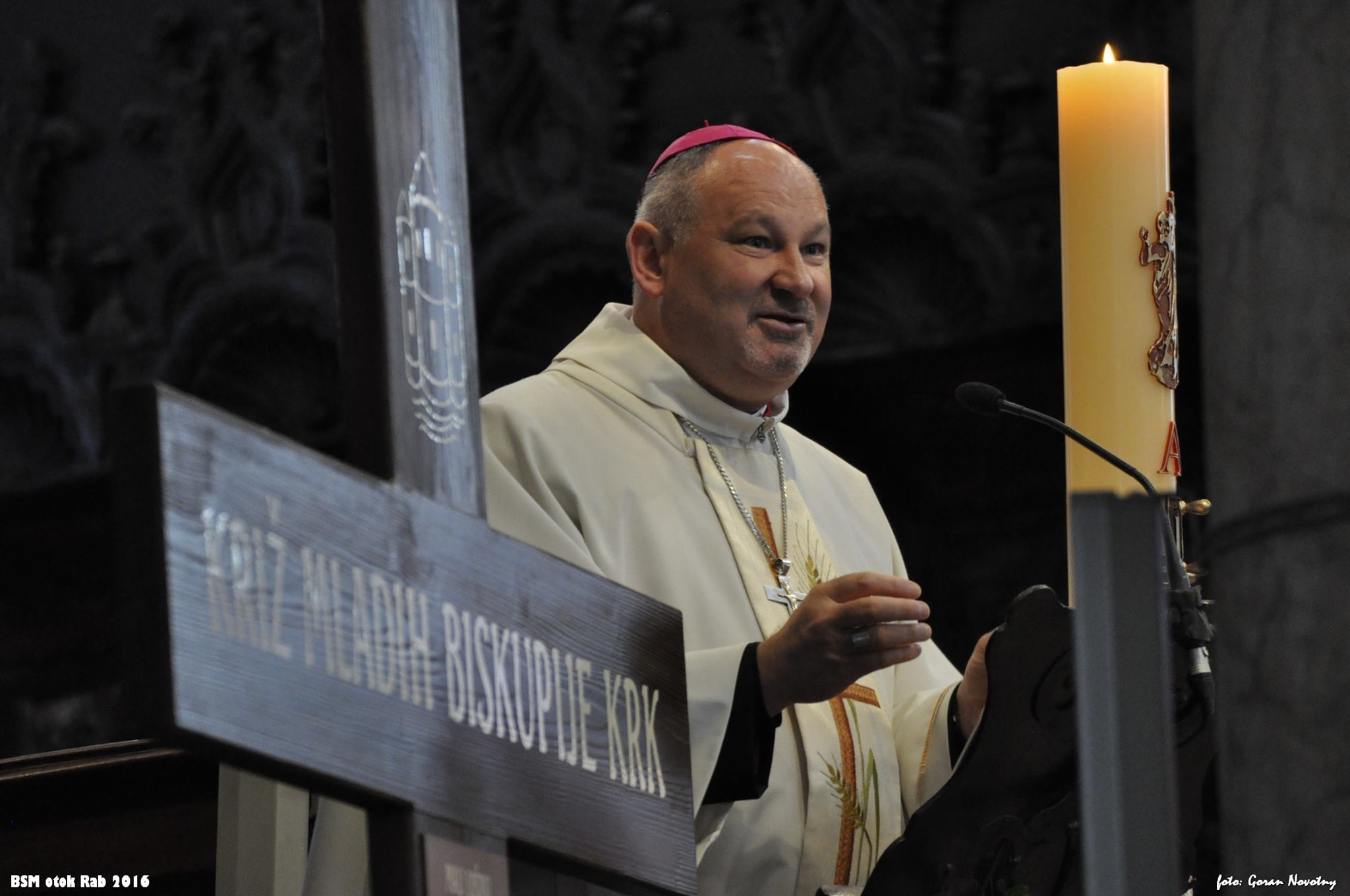 Susret mladih Krčke biskupije na Rabu