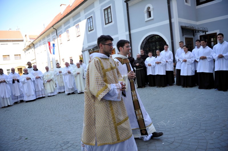Mladu misu slavio fra Filip Đurđević