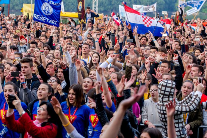 ZAVRŠNI DOKUMENT PREDSINODSKOG SUSRETA MLADIH U RIMU »Tražimo Crkvu koja će nam pomoći pronaći naš poziv«