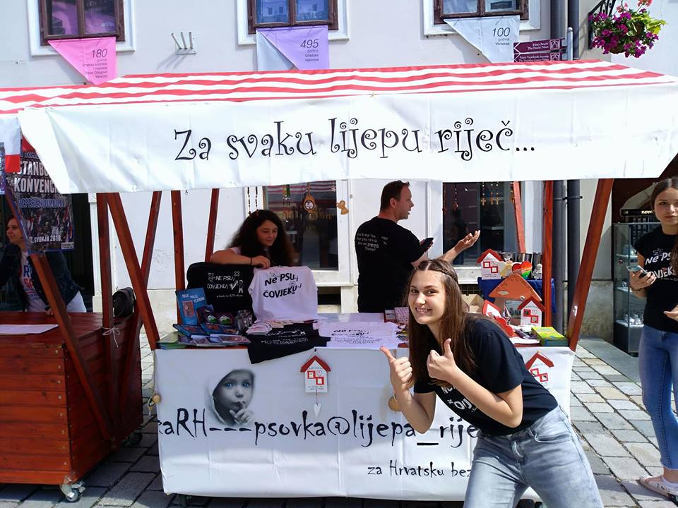 Za Hrvatsku bez psovke! Animatori prodaju majice za zajednice Cenacolo